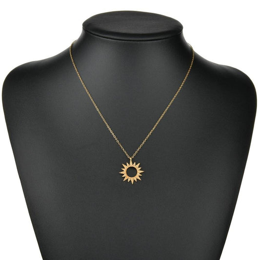 Fashion Alloy Pendant Necklace Women Retro Sunflower Clavicle Chain Accessories