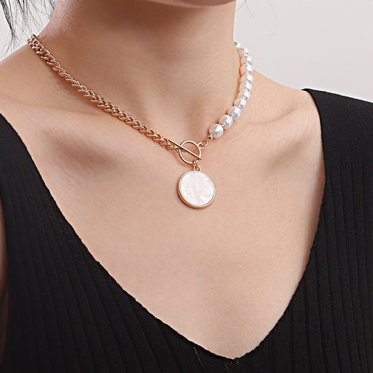 Niche design high-end splicing chain imitation mother-of-pearl pendant necklace female cold OT buckle pearl necklace