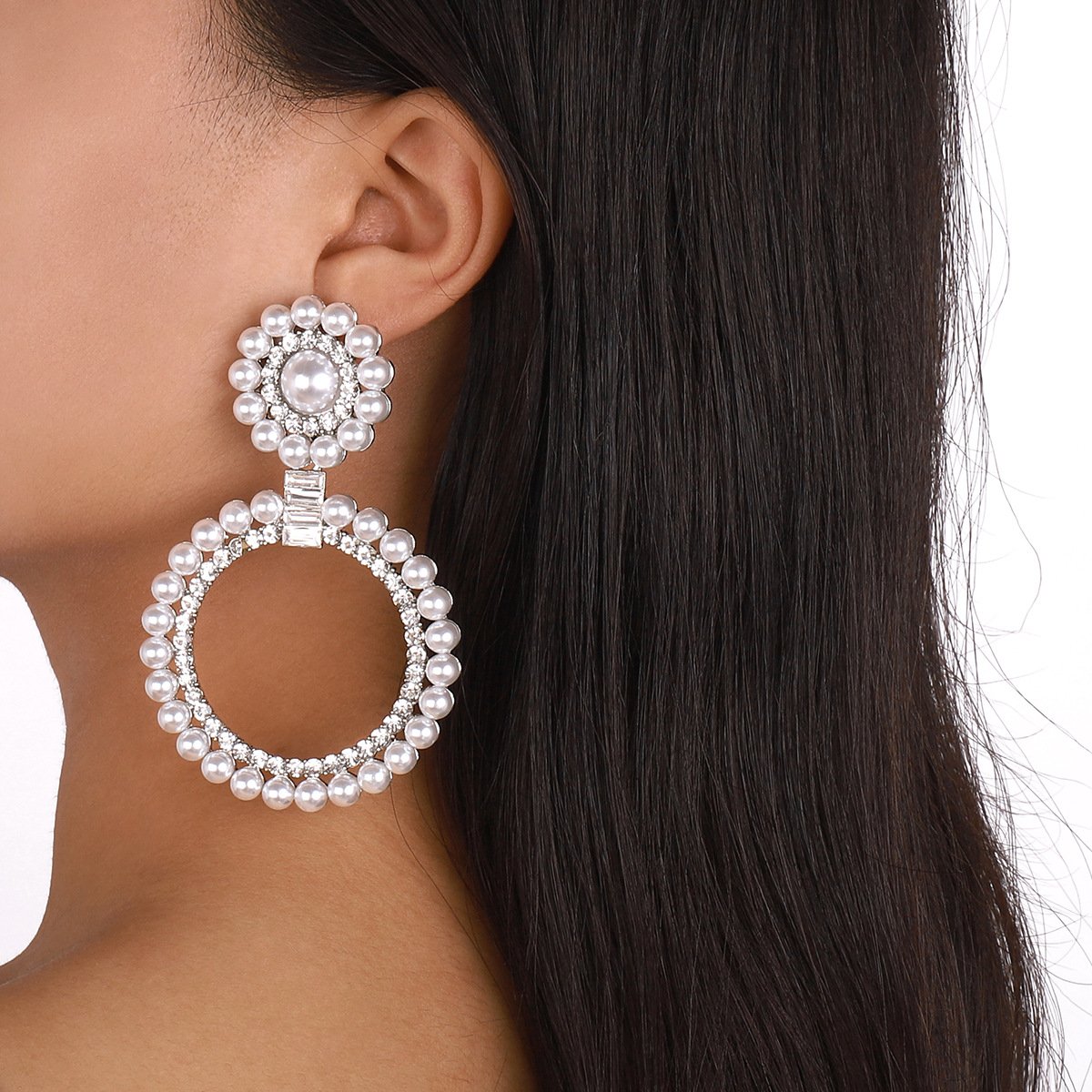 E1447 Exaggerated Circle Earrings Pearl Rhinestone Temperament Light Luxury Earrings Personality Lady Fashion Earrings