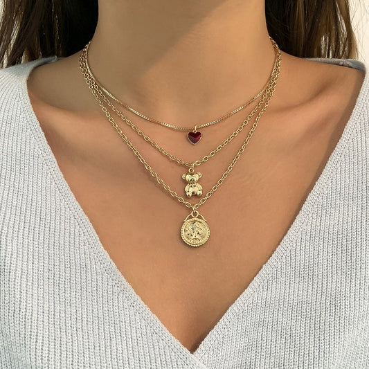 Personality niche design sentimental love bear pendant necklace metal portrait tag chain necklace