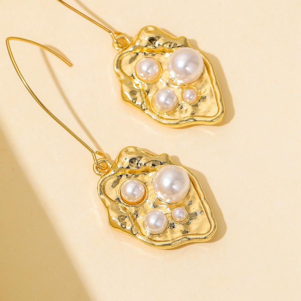 Ear Jewelry Retro Design Pearl Shell Earrings Temperament Long High-end Versatile Earhooks