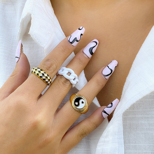 Retro drop oil Tai Chi checkerboard ring female geometric hollow opening chain index finger ring ring