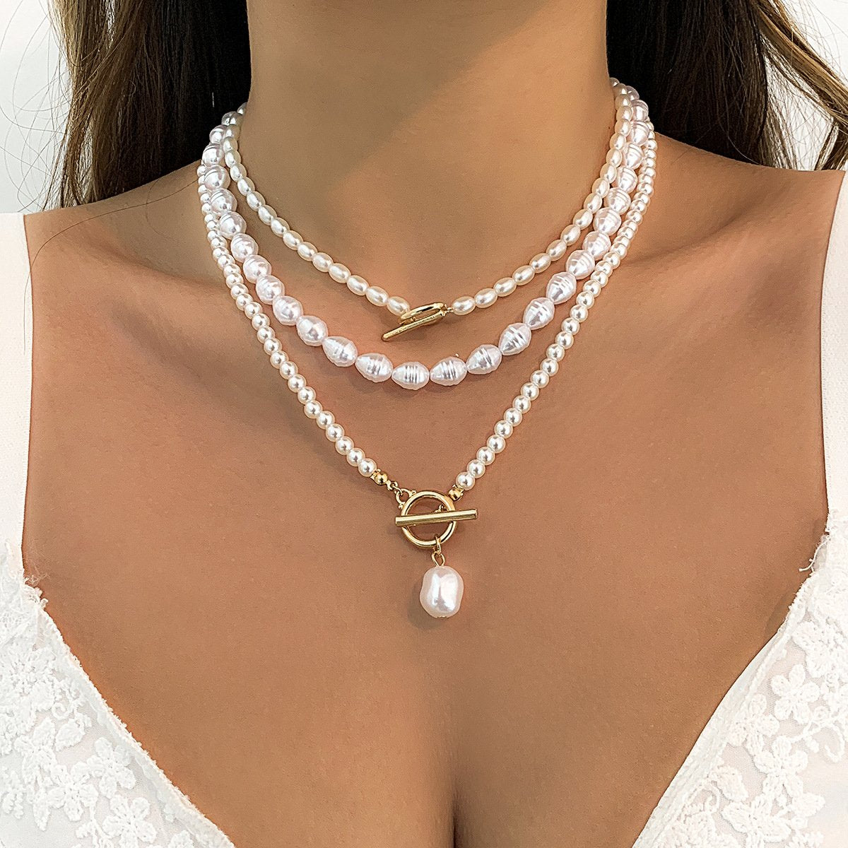 Retro Palace Millet Grain Pearl Clavicle Necklace Female Metal Ot Buckle Chain Necklace Set