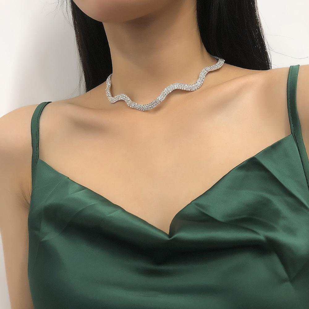 N8141 Explosive Necklace Female Claw Chain Diamond Temperament Simple Clavicle Chain Geometric Irregular Creative Necklace