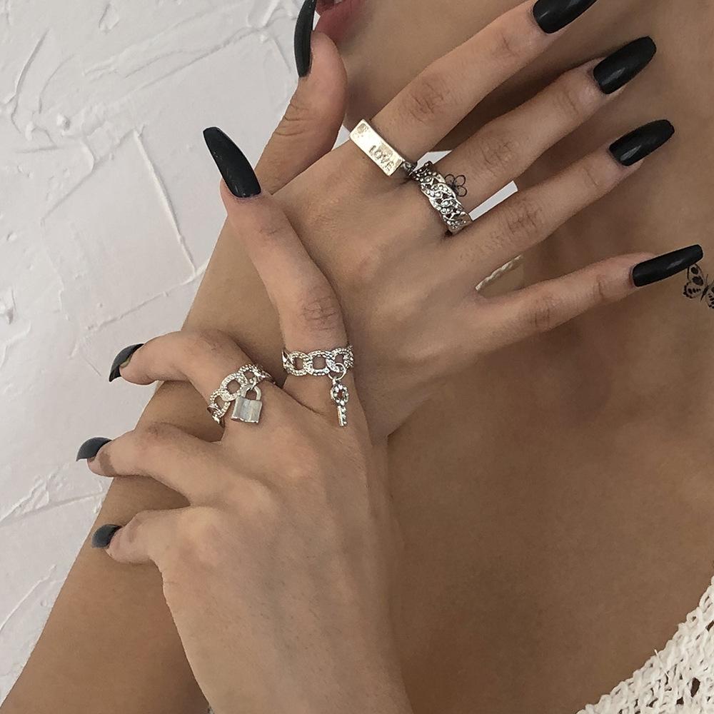 R328 Ring Creative Lock Key Temperament Luxury Diamond Ring Personality Lettering Geometric Jewelry